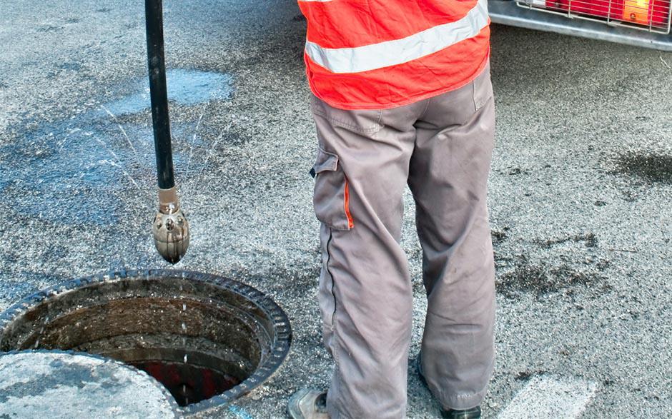 comment déboucher canalisation Arpajon